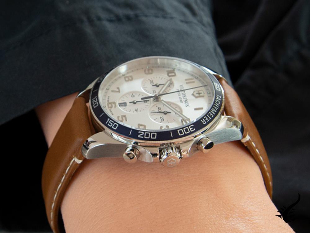 Montre à quartz Victorinox Fieldforce Classic Chrono, argent, 42 mm, V241900