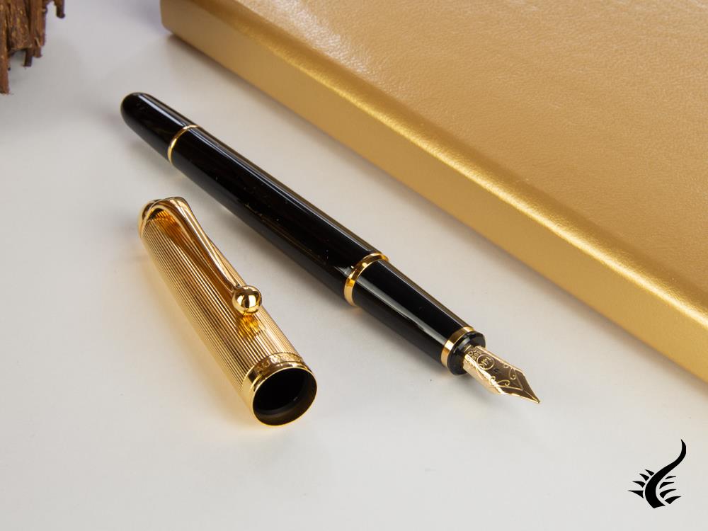 Aurora 88 Small Fountain Pen, Resin, Gold plated, 811