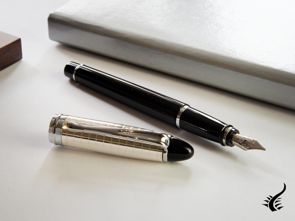 Aurora Ipsilon Quadra Fountain Pen, Resin, Black, Silver, B14CQN