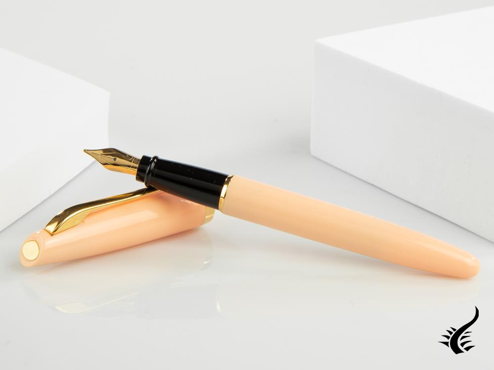 Aurora Style Fountain Pen, Gold trim, E12QR