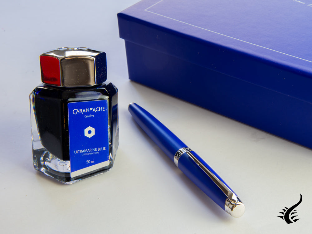 Stylo plume Caran d'Ache Léman Klein Blue, édition limitée, 4799.648