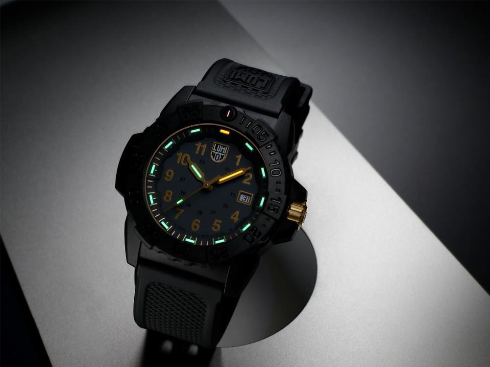 Montre à quartz Luminox Sea Navy Seal, gris, CARBONOX, 45 mm, 20 atm, XS.3508.GOLD