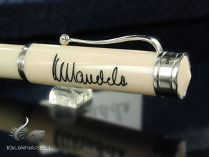 Stylo plume Montegrappa Nelson Mandela Plus puissant que l'épée, résine