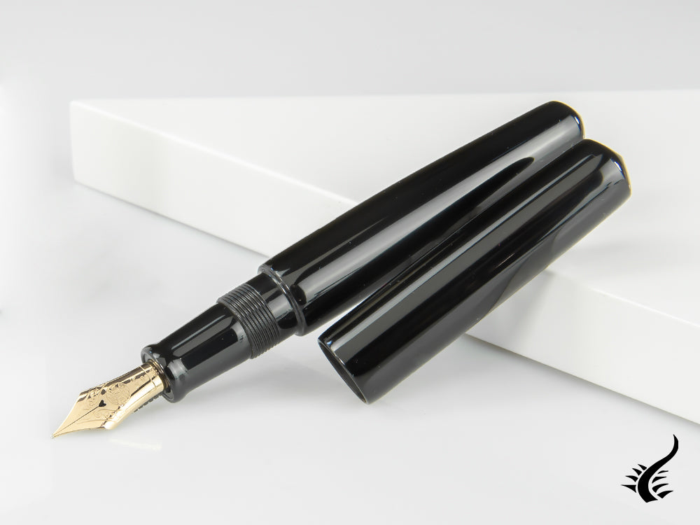 Nakaya Cigar Kuro-Roiro Piccolo Fountain Pen, Black, Urushi lacquer