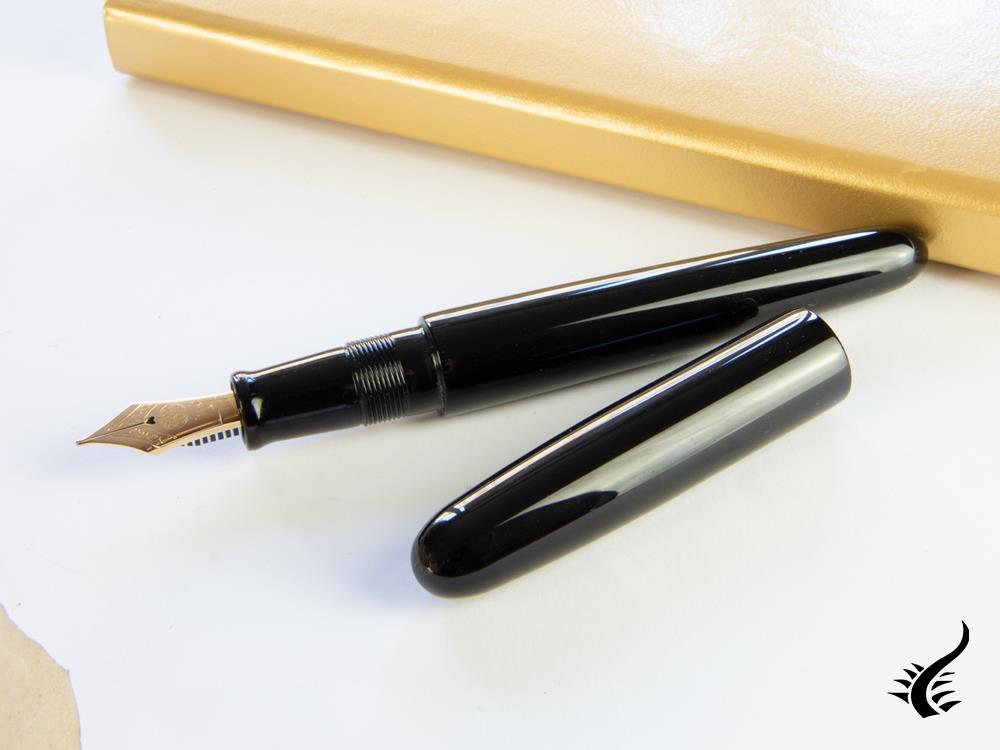 Nakaya Cigar Kuro-Roiro Portable Black Fountain Pen, Urushi lacquer