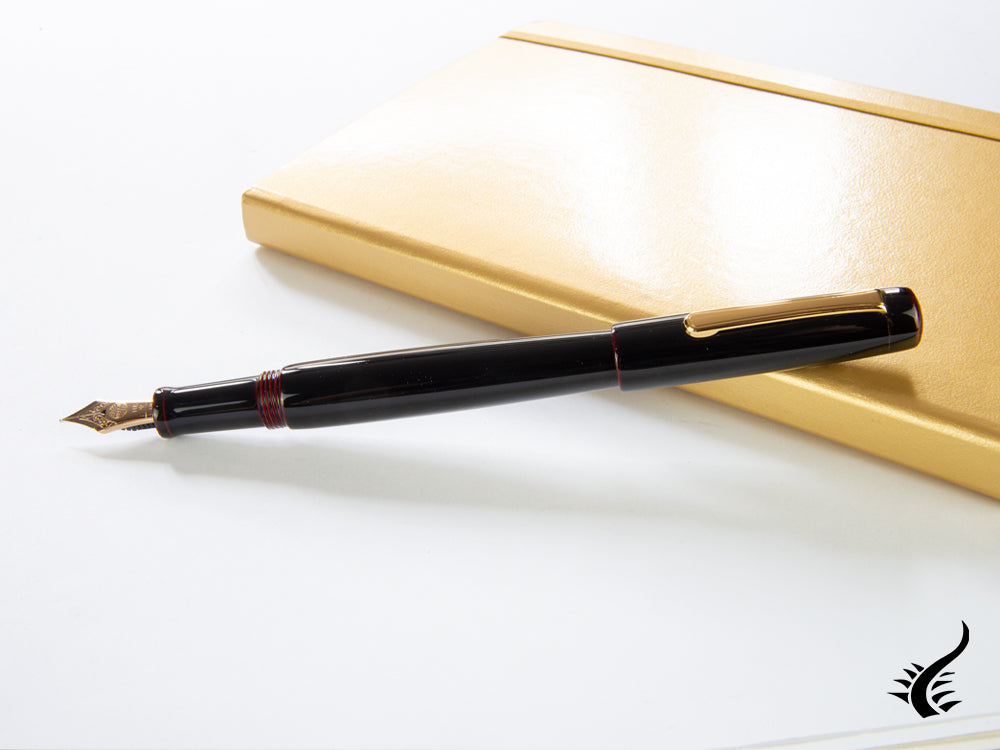 Nakaya Neo-Standard Kuro-Tamenuri Fountain Pen, Ebonite Urushi lacquer