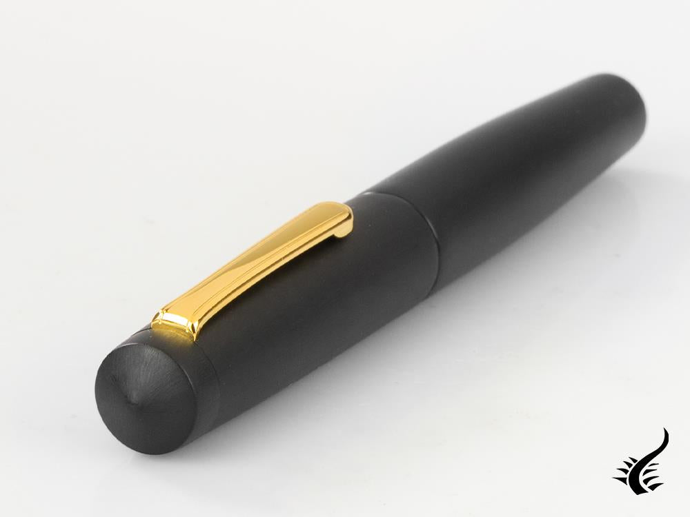 Nakaya Writer Fountain Pen Black Hairline, Piccolo, Ebonite, Gold nib