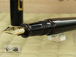 Nakaya Writer Fountain Pen, Kuro Tamenuri, Ebonite and Urushi lacquer