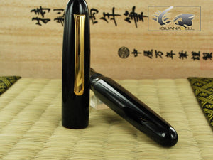 Nakaya Writer Fountain Pen, Kuro Tamenuri, Ebonite and Urushi lacquer