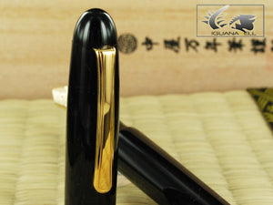 Nakaya Writer Fountain Pen, Kuro Tamenuri, Ebonite and Urushi lacquer