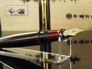 Nakaya Writer Piccolo Fountain Pen, Aka Tamenuri, Urushi lacquer