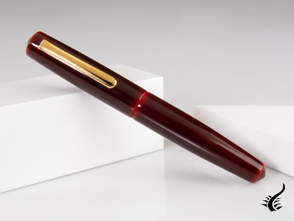 Nakaya Writer Piccolo Fountain Pen, Aka Tamenuri, Urushi lacquer