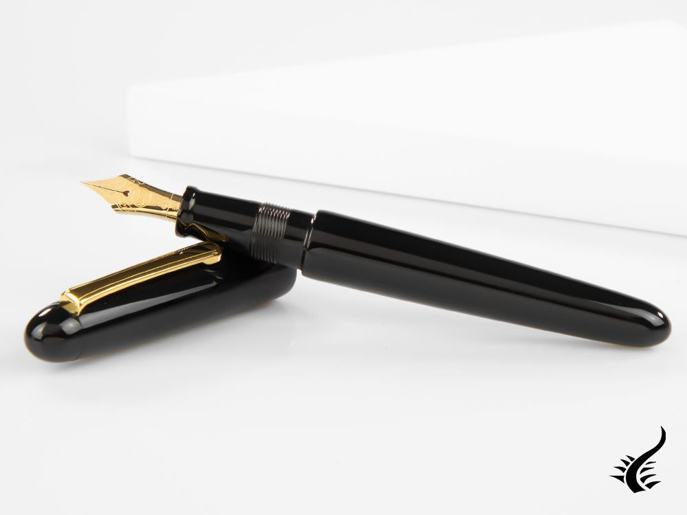 Nakaya Writer Portable Fountain Pen, Black, Ebonite and Urushi lacquer