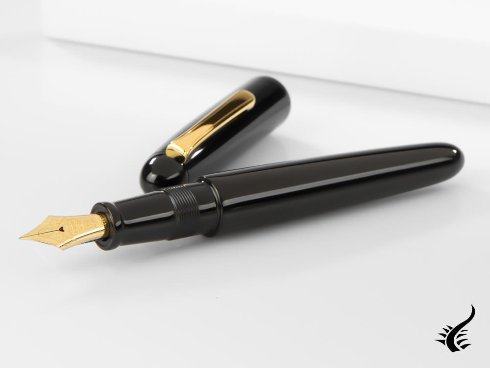 Nakaya Writer Portable Fountain Pen, Black, Ebonite and Urushi lacquer