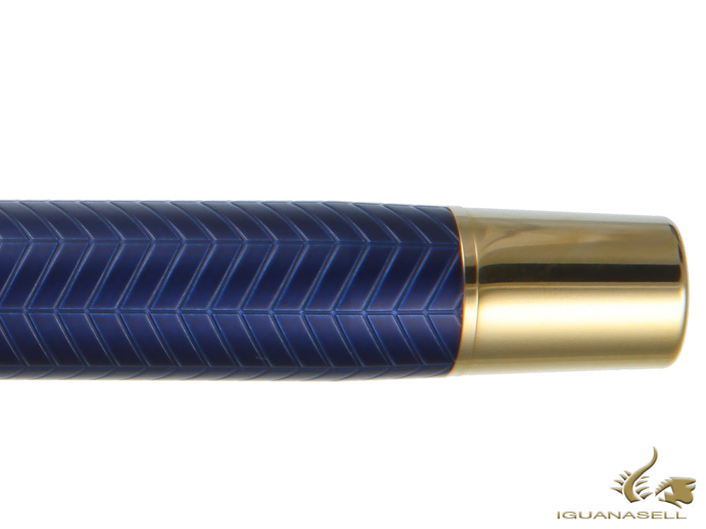 Parker Duofold Centennial Fountain Pen, Lacquer, Gold Trim, 1931370