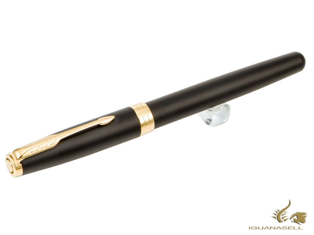 Parker Sonnet Fountain Pen, Lacquer, Gold Trim, Black, 1931517