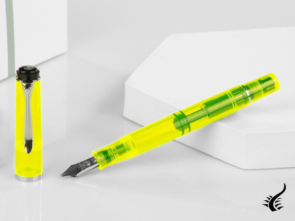 Pelikan Classic Yellow M205 DUO Highlighter Fountain Pen, 975524