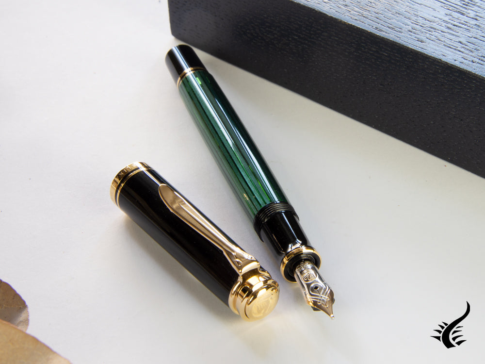 Pelikan Fountain Pen Souverän M400 - Black & Green, 994863