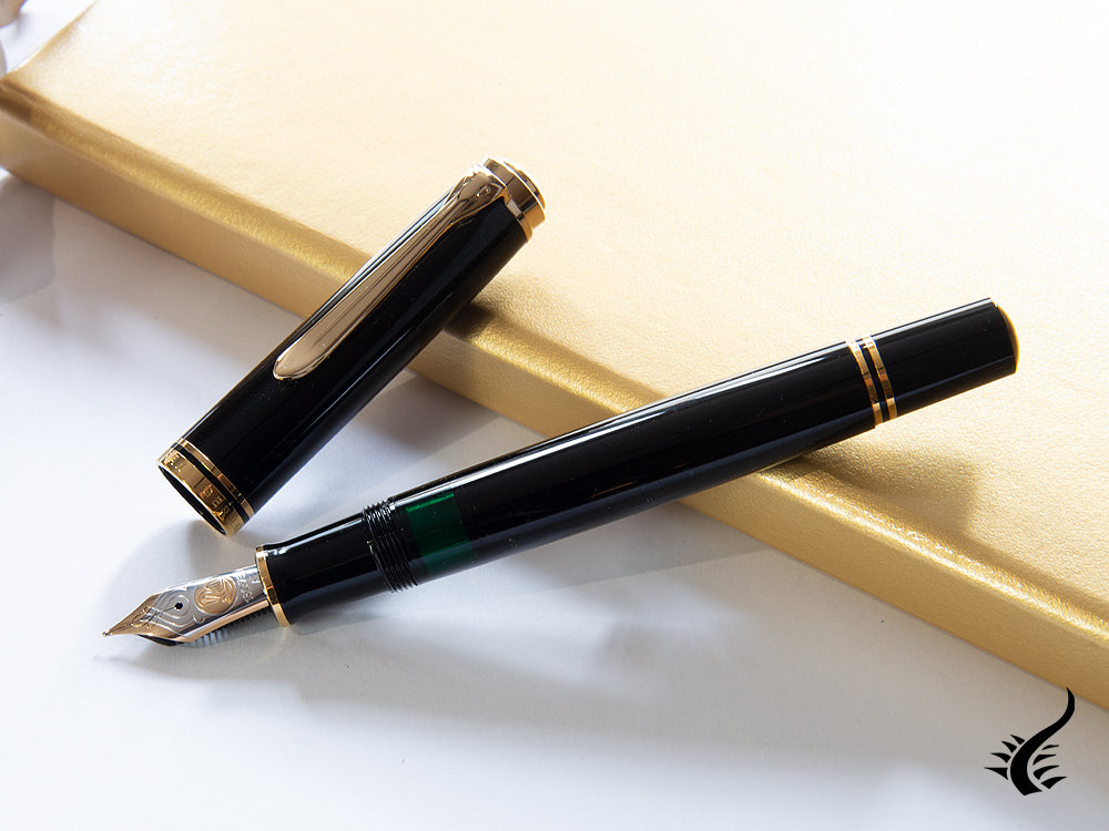 Pelikan M800 Fountain Pen, Black Resin, Gold trim, 18K Nib, 995571