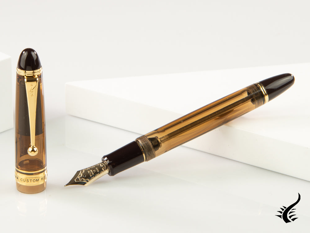 Stylo plume Pilot Custom 823 Amber, résine, attributs dorés, 60556