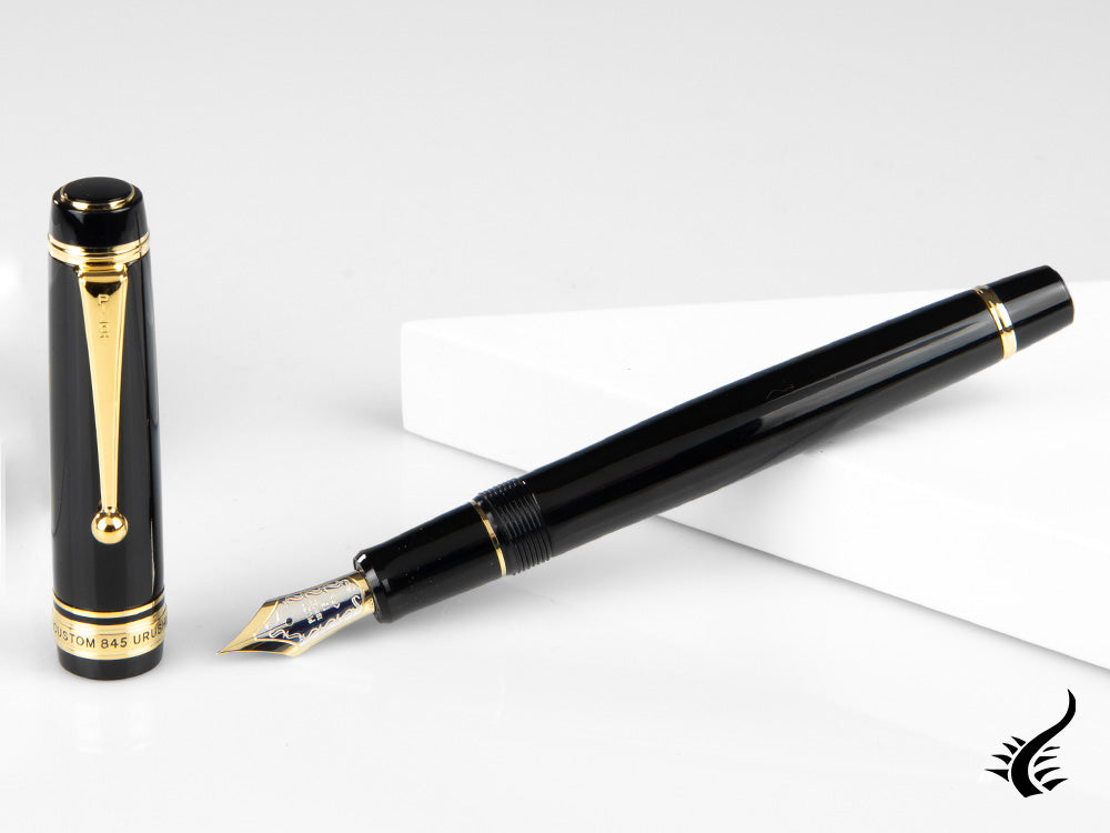 Stylo plume Pilot Custom 845, ébonite, attributs dorés, noir, NC845N