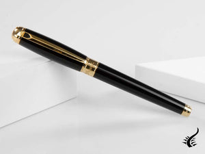 S.T. Dupont New Line D Large Fountain Pen, Lacquer, Black, Gold trim