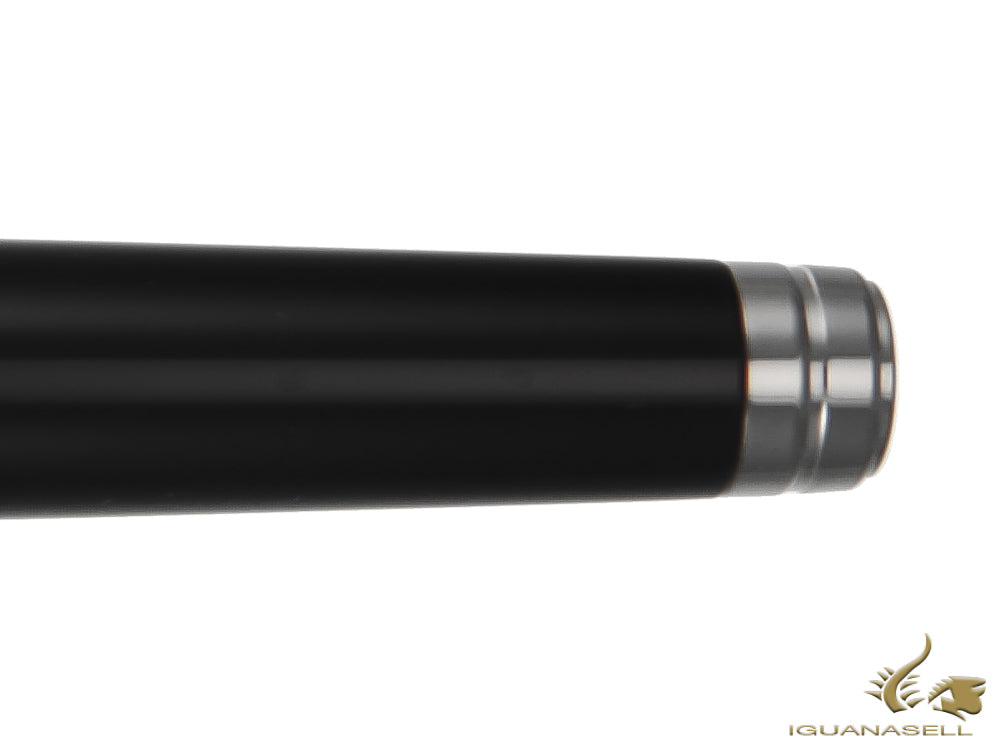 S.T. Dupont New Line D Large Fountain Pen, Lacquer, Black, Palladium