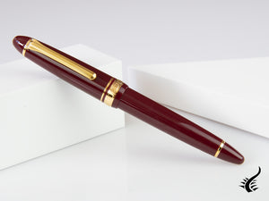 Sailor 1911 Standard Series Fountain Pen, Burgundy, Resin, Gold Trim