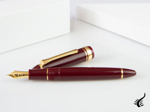 Sailor 1911 Standard Series Fountain Pen, Burgundy, Resin, Gold Trim