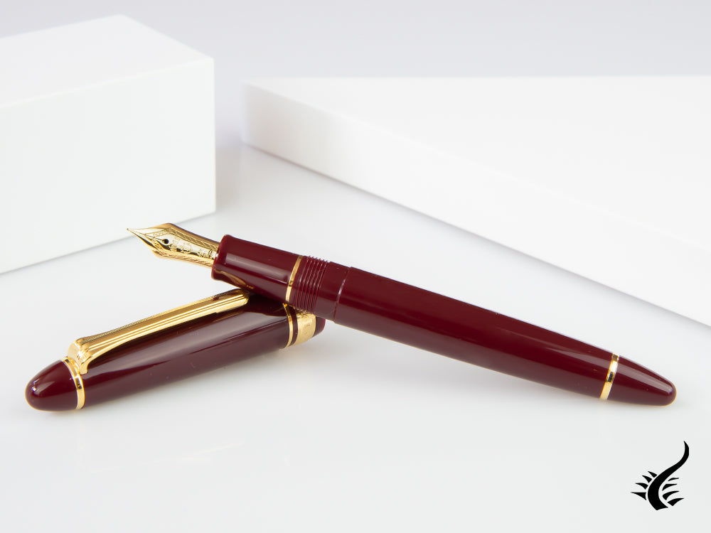 Stylo plume Sailor 1911 Standard Series, bordeaux, résine, garniture dorée