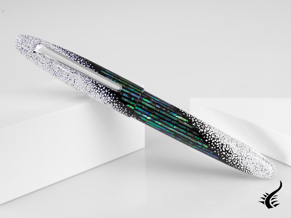 Taccia Miyabi Maki-e Winter's Breath Fountain Pen, Limited Edition