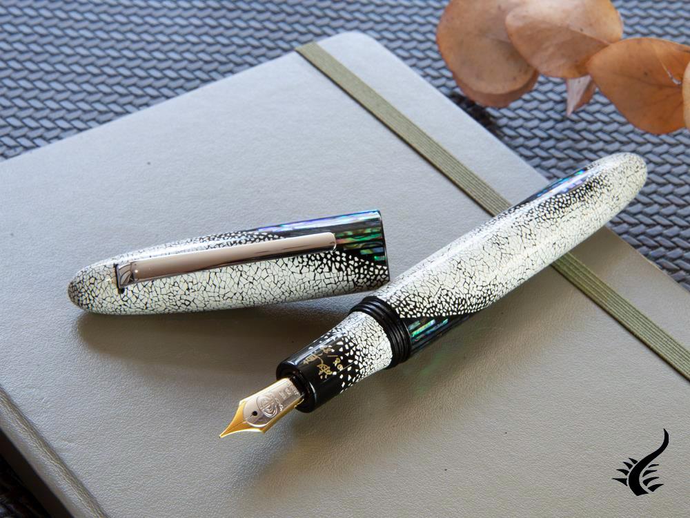 Stylo plume Taccia Miyabi Maki-e Winter's Breath, édition limitée